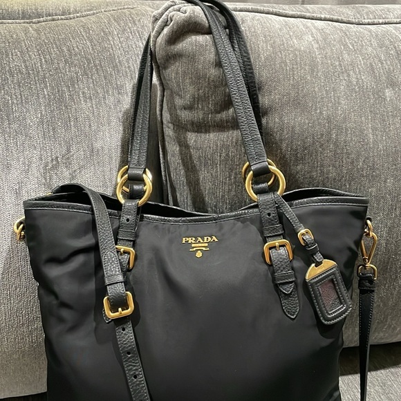 Prada Vitello Daino-Trimmed Tessuto Tote - Picture 6 of 16